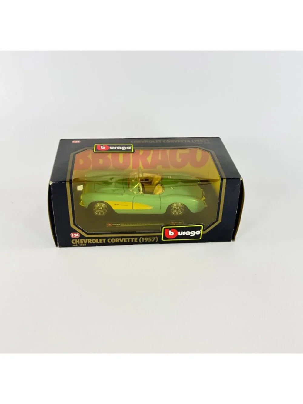 Burago Chevrolet Corvette 1957 1:18 Diecast Model Car Special Collection Mint Bo
